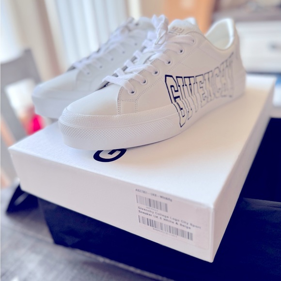 Givenchy sneakers - Picture 1 of 11